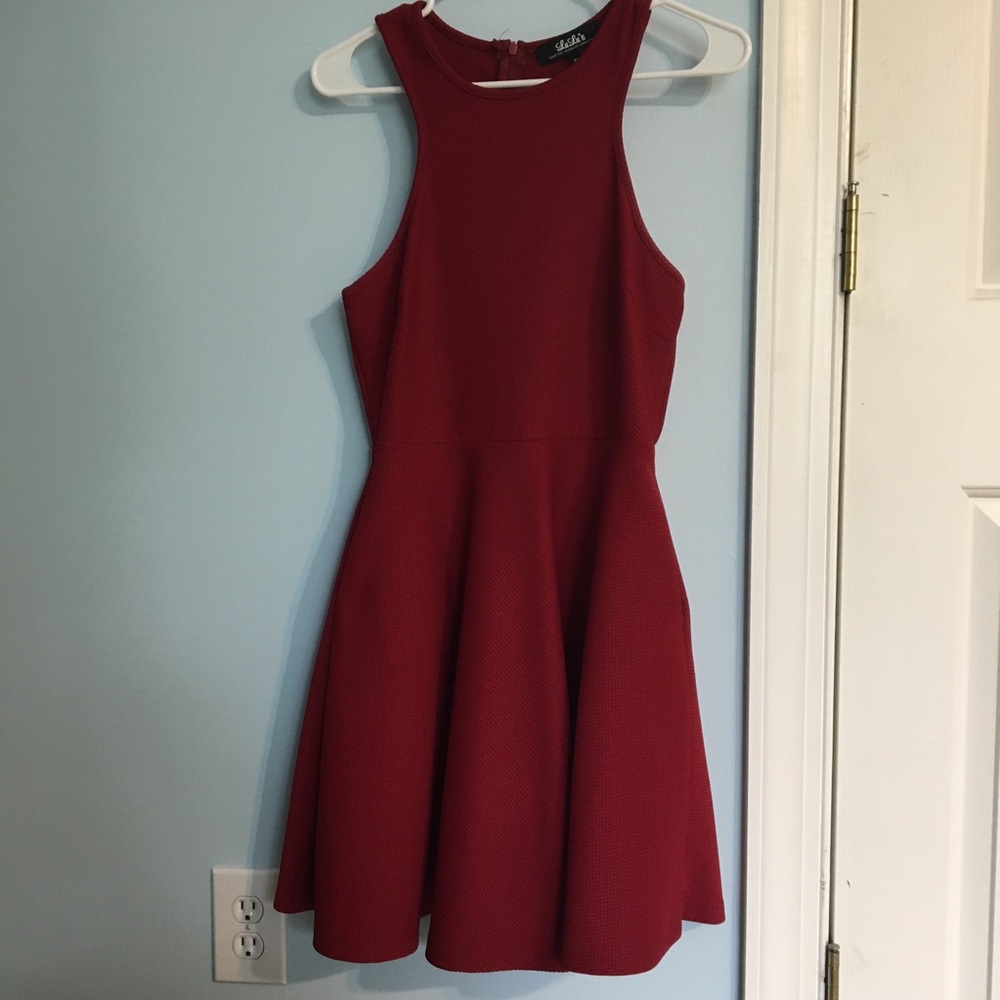 Burgundy/red LuLu’s dress with POCKETS